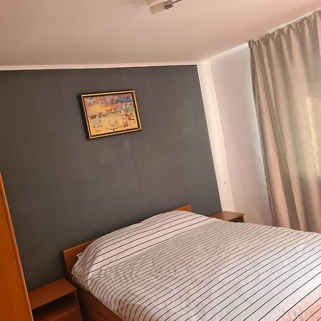Eva Apartments Mall 90Mp Bacau Ngoại thất bức ảnh